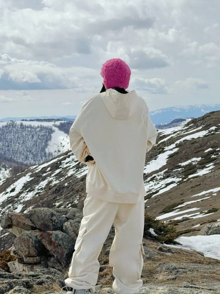 RenChill Bunny 3L Cream Ski Suit - Women's